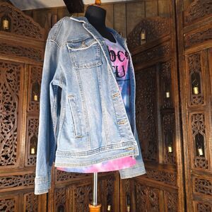 Universal Thread Denim Jacket with Rose Details – Size M – NWT